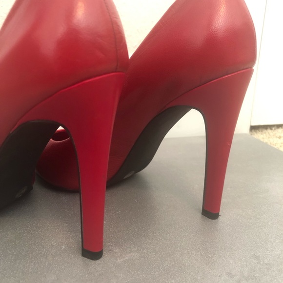 Jessica Simpson Red Heels Size 9 - Picture 4 of 6